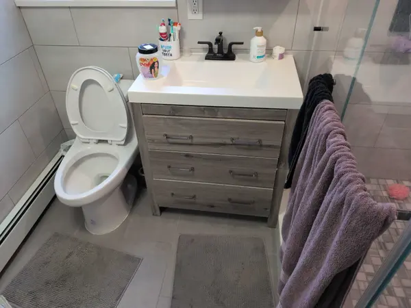 312 Glen Ave, Palisades Park, NJ 07650-1715