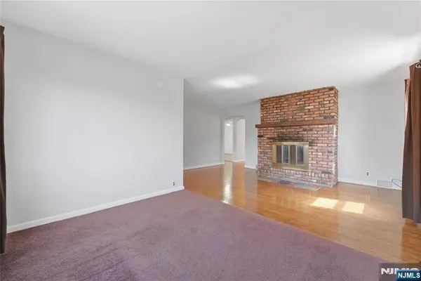 55 Huntting DR, Dumont, NJ 07628