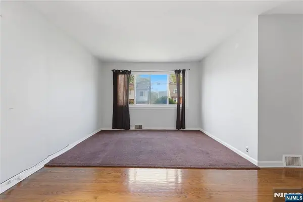 55 Huntting DR, Dumont, NJ 07628