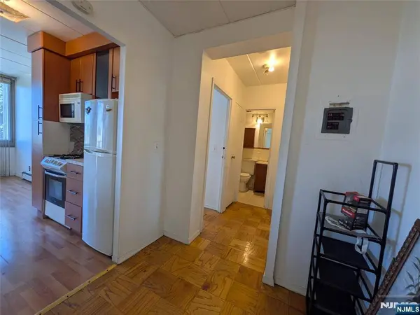 515 Anderson #6K, Cliffside Park, NJ 07010