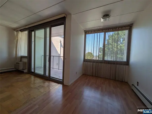 515 Anderson #6K, Cliffside Park, NJ 07010