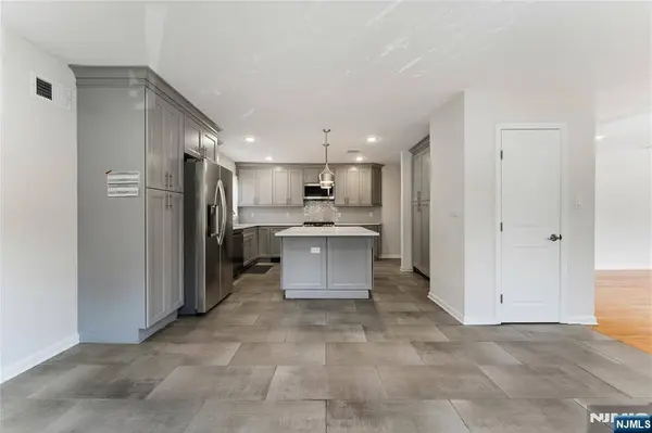 312 Glen AVE #1st Flr, Palisades Park, NJ 07650