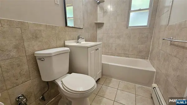 1628 Valley ST #2C, Fort Lee, NJ 07024