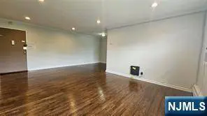 1628 Valley ST #2C, Fort Lee, NJ 07024