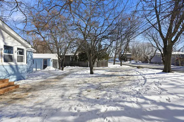 5118 Three Points Blvd, Mound, MN 55364