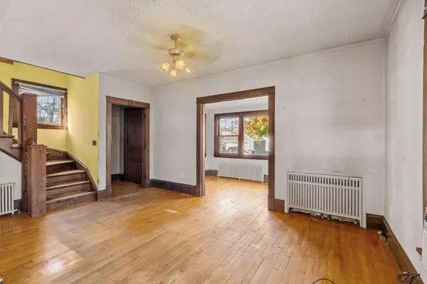 1861 E 37th ST, Minneapolis, MN 55407
