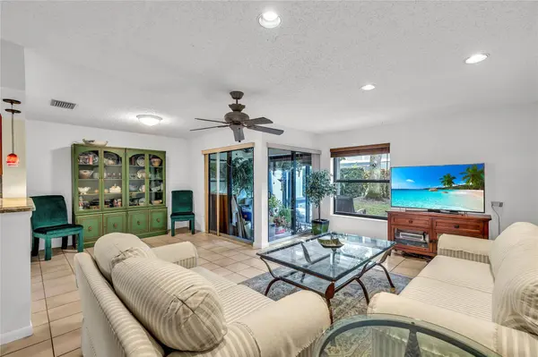 2737 NW 42nd AVE #2737, Coconut Creek, FL 33066