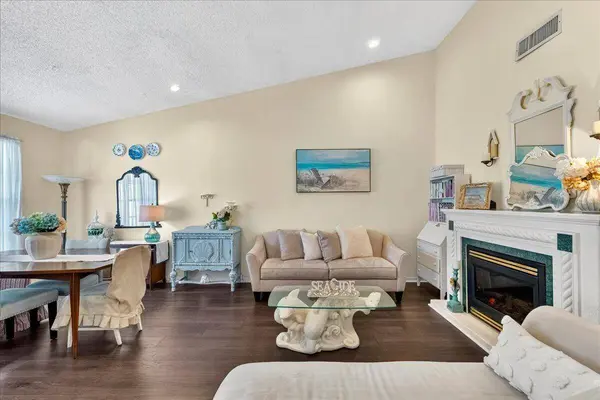 18293 Fresh Lake WAY, Boca Raton, FL 33498