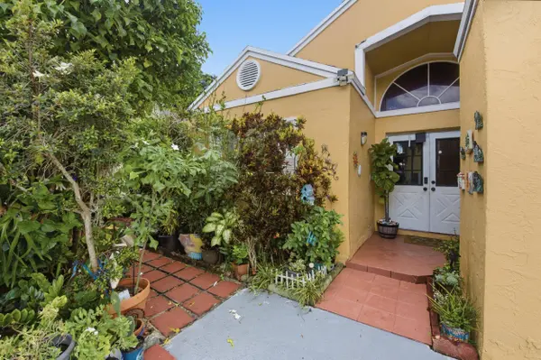 3680 MARLBERRY LN, Miramar, FL 33025