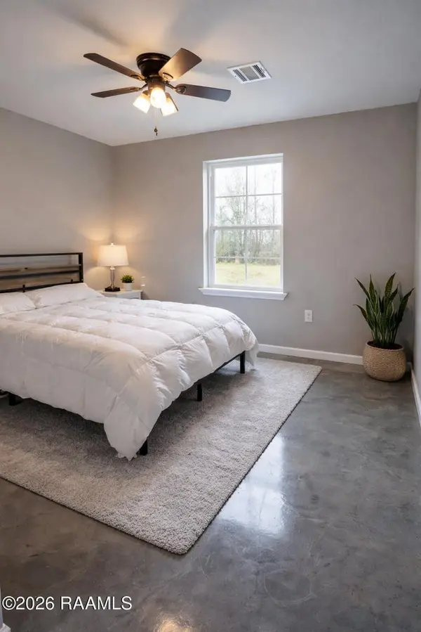 1150 Madeline Hts, Breaux Bridge, LA 70517-7532