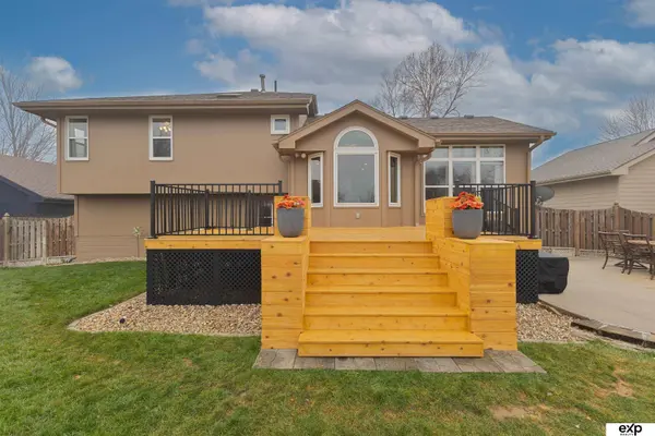 12144 S 221st Street, Gretna, NE 68028