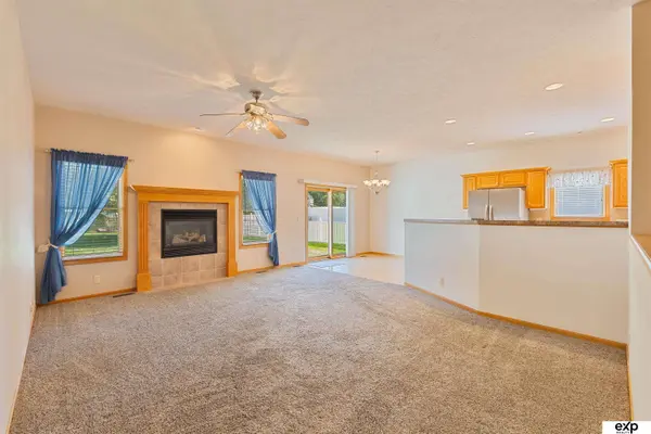 6530 Blackstone Road, Lincoln, NE 68526
