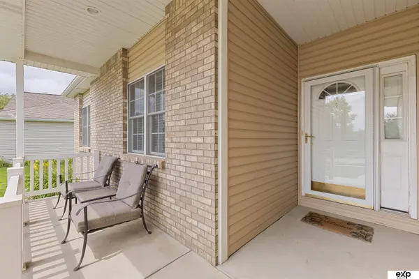 6530 Blackstone Road, Lincoln, NE 68526