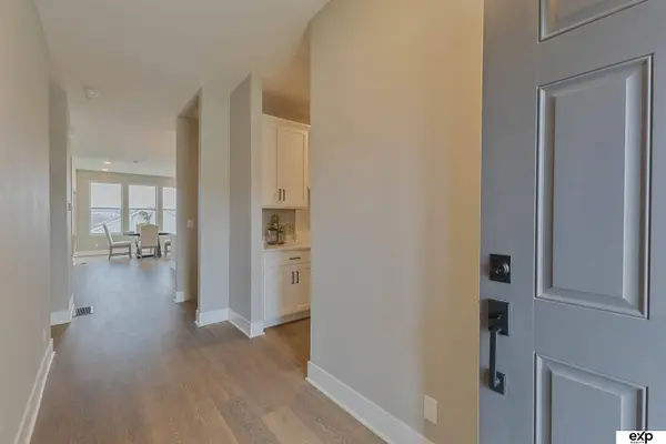 17538 Robin Drive, Omaha, NE 68136