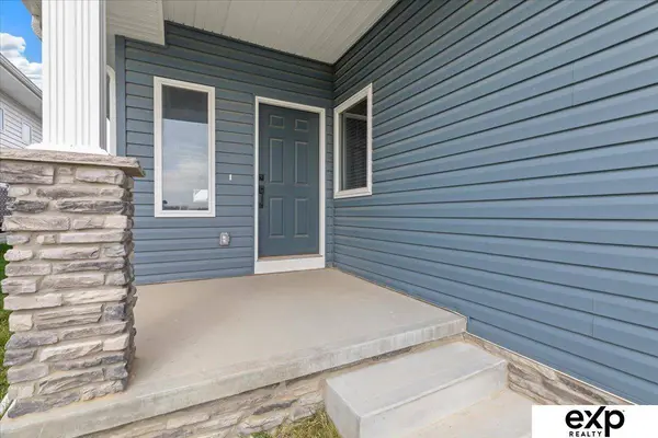 8114 S 177th Street, Omaha, NE 68136