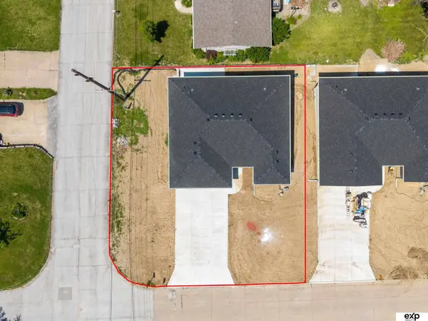 1424 2nd AVE, Plattsmouth, NE 68048
