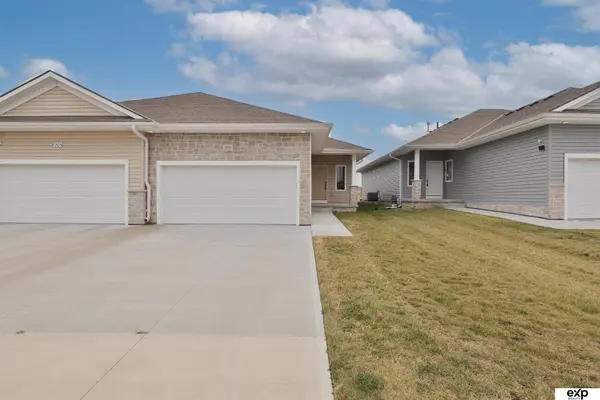 8209 S 178th ST, Omaha, NE 68136