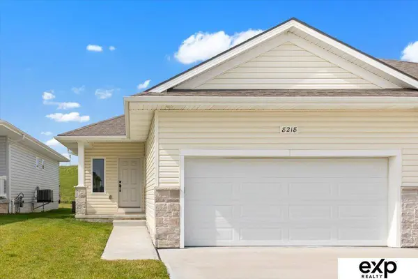 8218 S 178th ST, Omaha, NE 68136