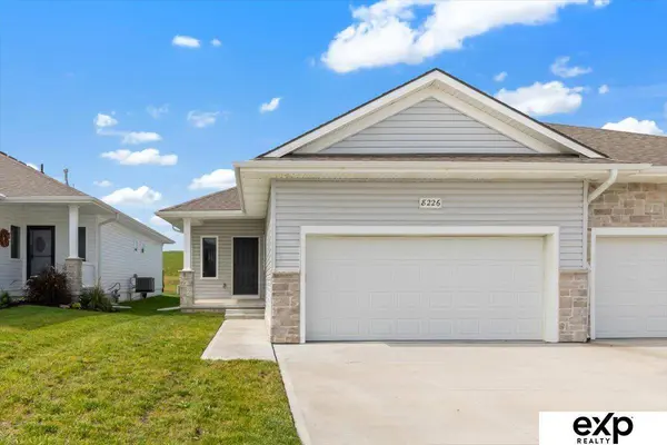8210 S 178 ST