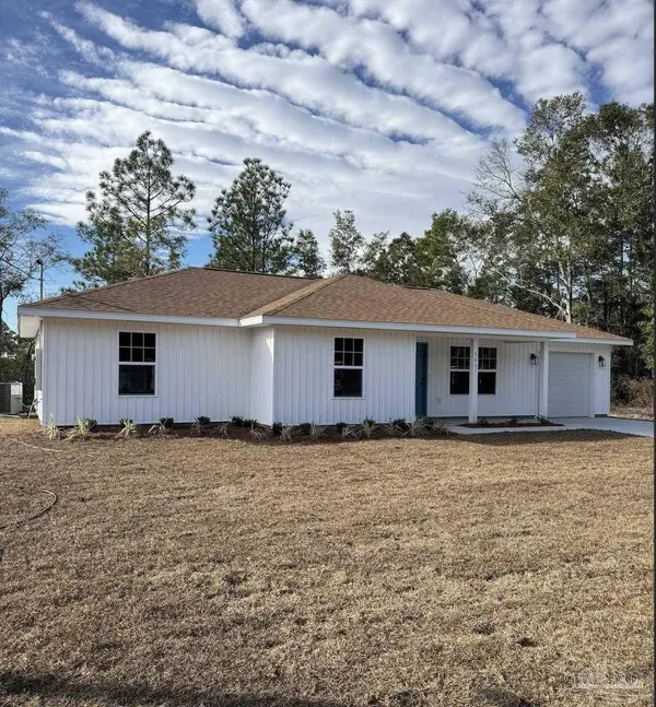 5601 Riviera Dr, Milton, FL 32583