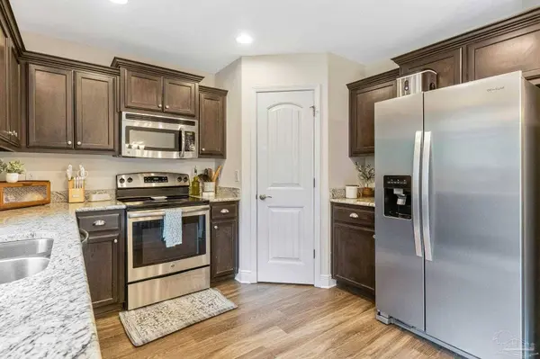 247 Tree Swallow Dr, Pensacola, FL 32503