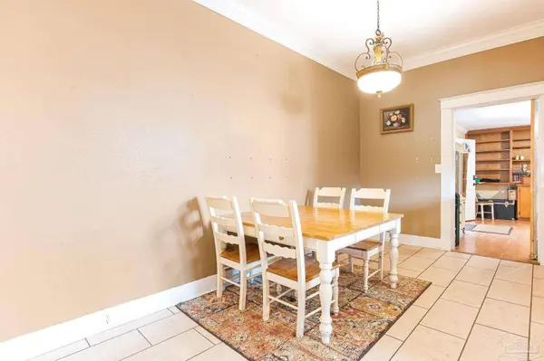 817 Douglas Ave, Brewton, AL 36426