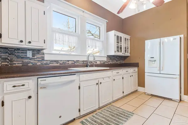 817 Douglas Ave, Brewton, AL 36426