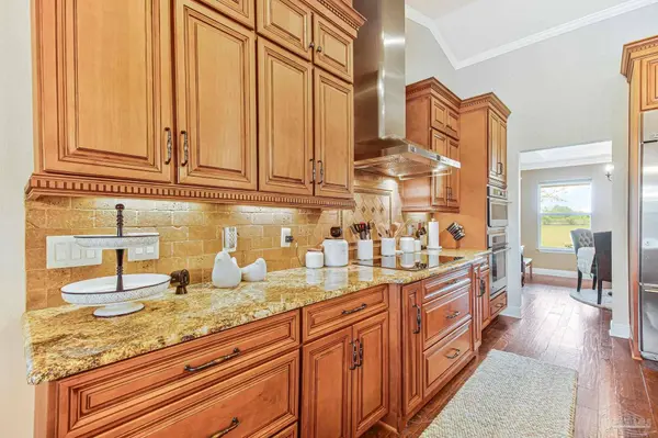 6871 Angus Ln, Molino, FL 32577