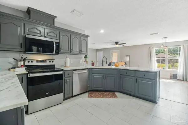 3972 Floridatown Rd, Pace, FL 32571