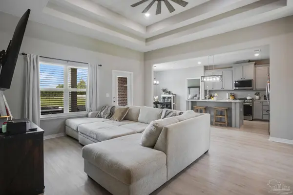9891 Shangri La West Rd, Milton, FL 32583