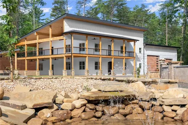 300 Mountain Ridge DR, Dahlonega, GA 30533