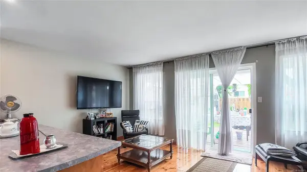 601 Azalea Pl, Campbell River, BC V9W 7H2