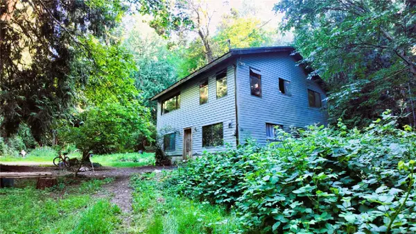 4480 Strachan Rd, Hornby Island, BC V0R 1Z0