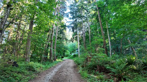 4480 Strachan Rd, Hornby Island, BC V0R 1Z0