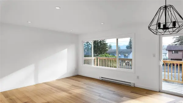 4644 Macintyre Ave, Courtenay, BC V9N 6R2