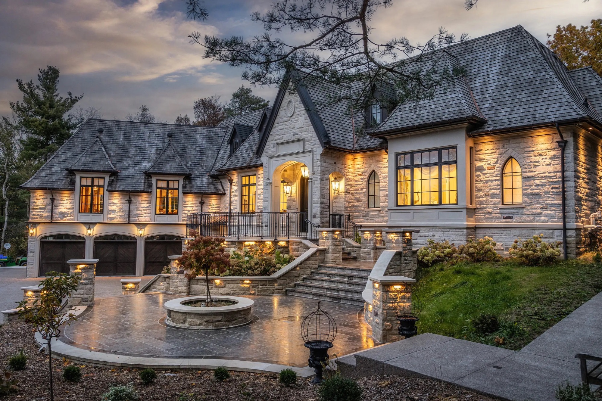 York Region luxury estate exterior