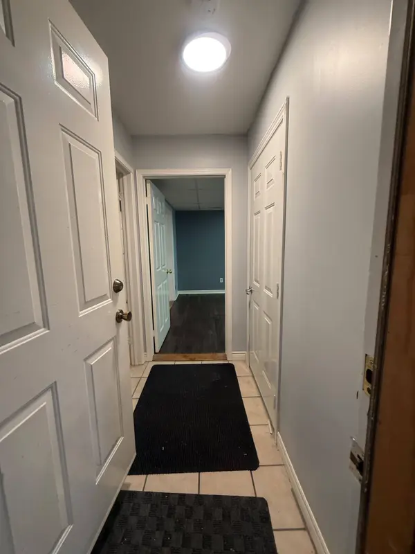 52 Compton CRES, Bradford West Gwillimbury, ON L3Z 2X6