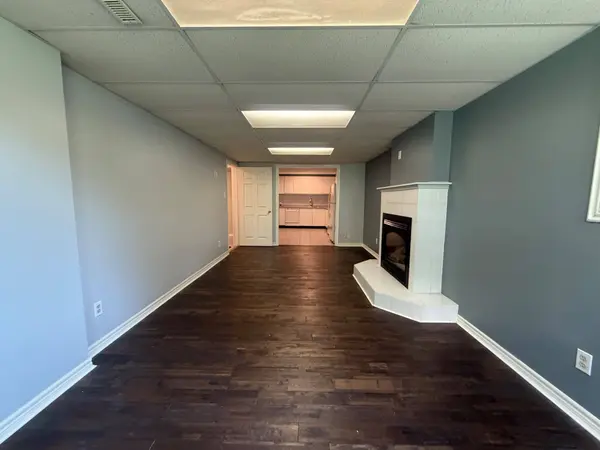 52 Compton CRES, Bradford West Gwillimbury, ON L3Z 2X6