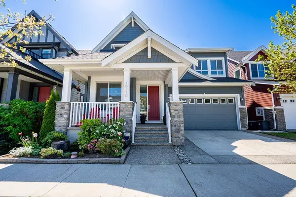 16716 18 AVE, Surrey, BC V3Z 0T3