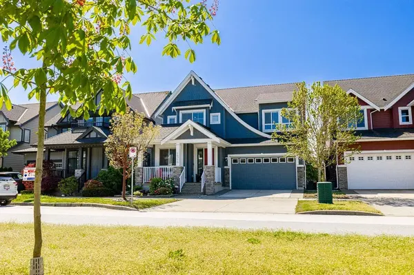 16716 18 AVE, Surrey, BC V3Z 0T3