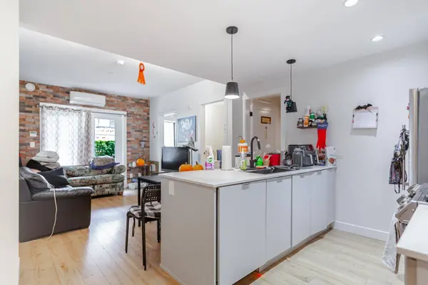 2493 Montrose AVE #216-217, Abbotsford, BC V2S 3T2