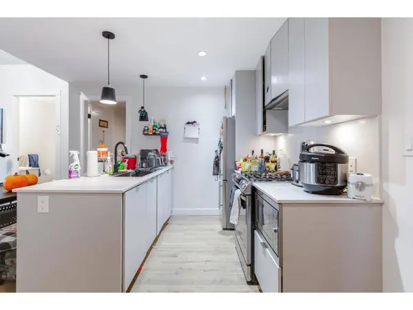 2493 MONTROSE AVE #216-217, Abbotsford, BC V2S3T2