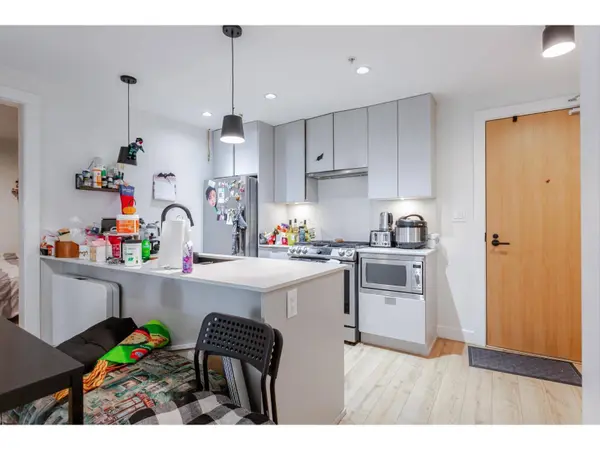 2493 MONTROSE AVE #216-217, Abbotsford, BC V2S3T2