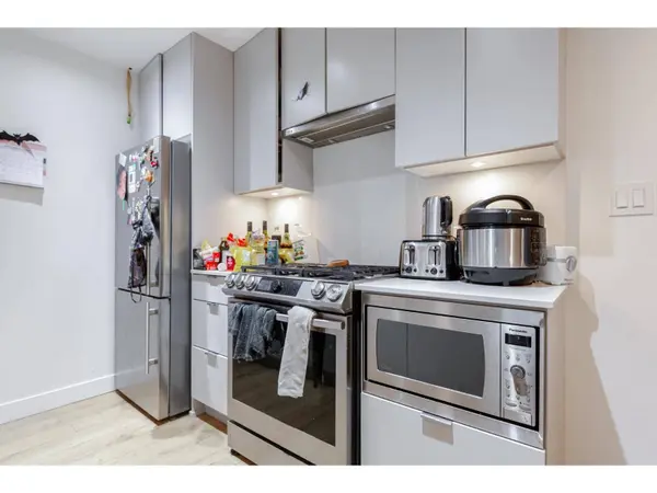 2493 MONTROSE AVE #216-217, Abbotsford, BC V2S3T2