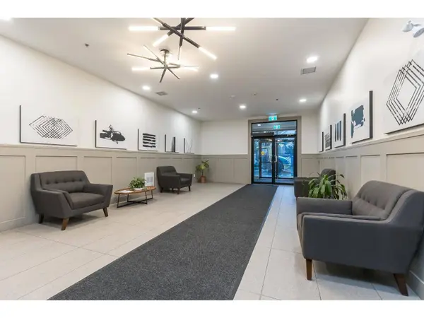 2493 MONTROSE AVE #216-217, Abbotsford, BC V2S3T2