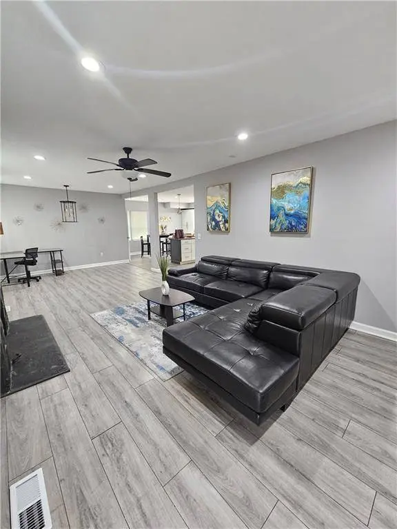 2138 Donald Lee Hollowell Pkwy NW, Atlanta, GA 30318