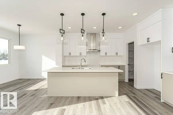 3790 Wren LO NW, Edmonton, AB T5S 0S9