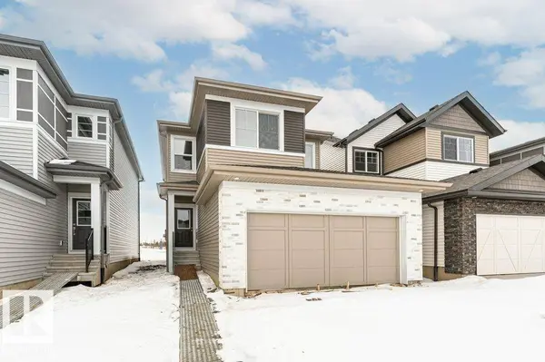 3790 Wren LO NW, Edmonton, AB T5S 0S9