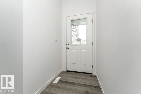 3790 Wren LO NW, Edmonton, AB T5S 0S9