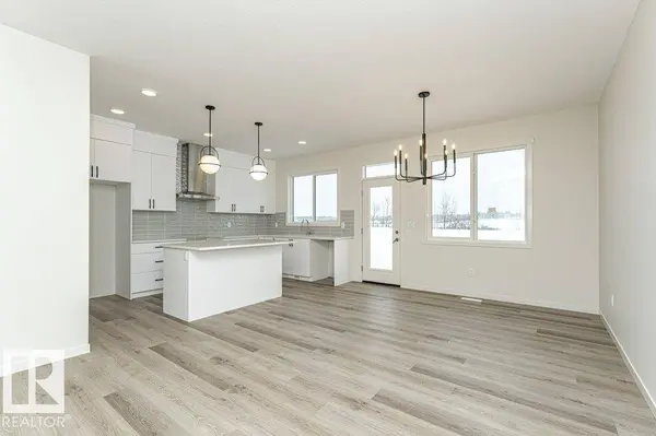 6298 180 AV NW, Edmonton, AB T5Y 4L8
